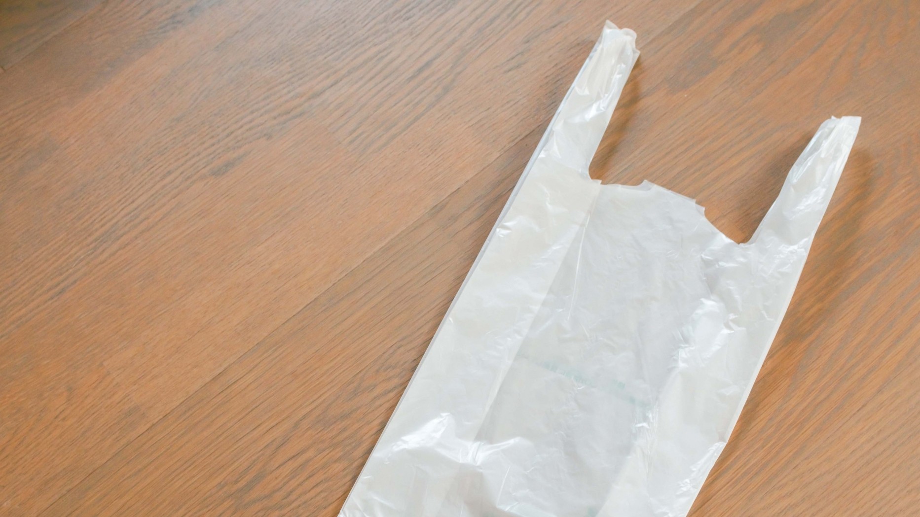 中油釋5千噸原料救火、月增12.5億個塑膠袋　經濟部出手穩定供應