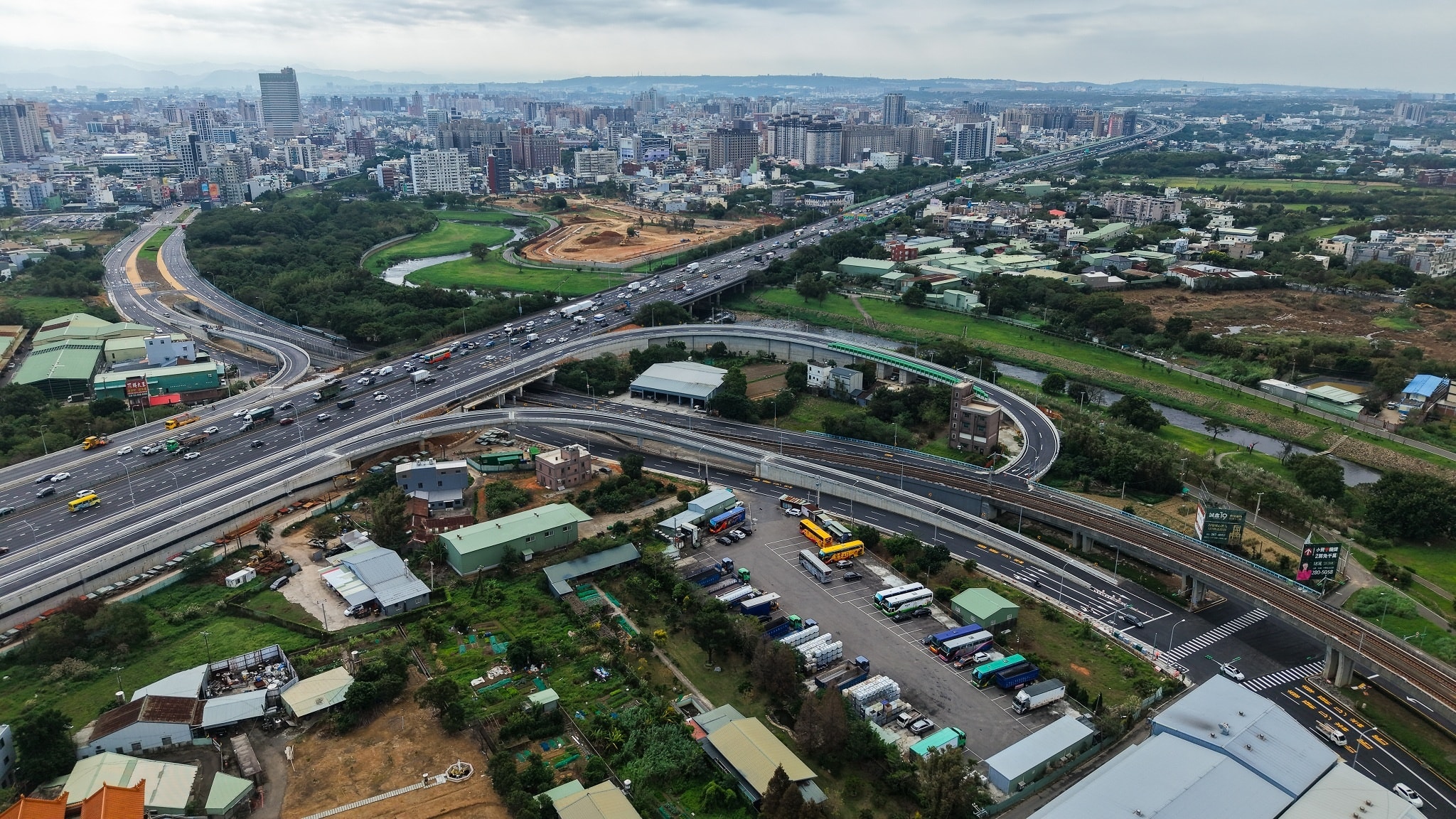 勞動節3天連假！易壅塞路段、匝道封閉時間、客運優惠一次掌握