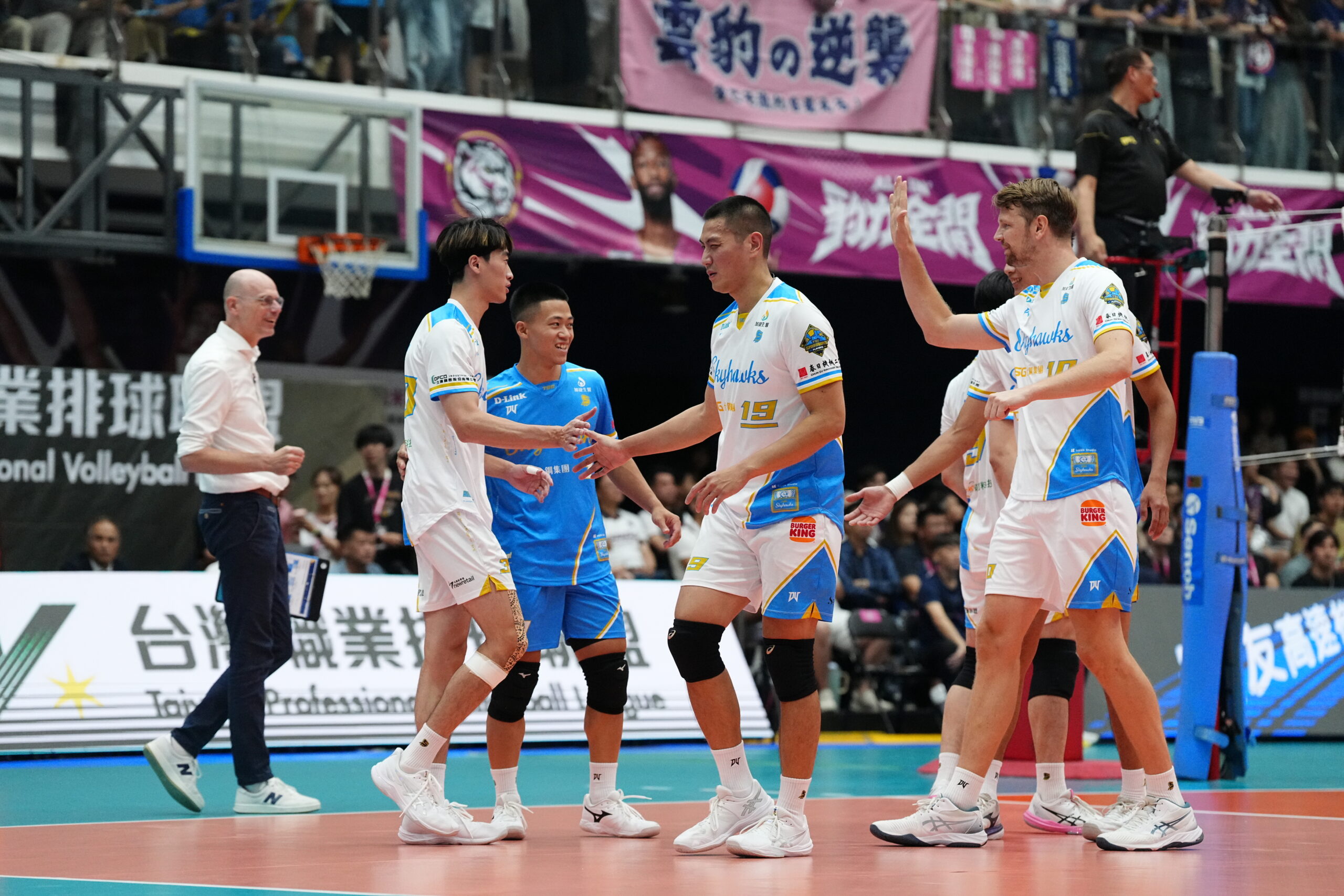 賀台鋼天鷹奪冠　台鋼三強聯動：亞果遊艇、漢堡王、燦星旅遊祭慶功回饋